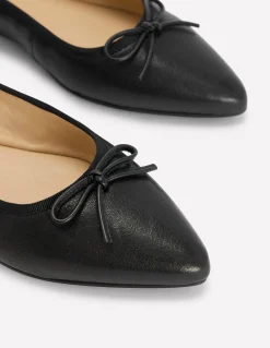 Boden Tenues De Travail|Chaussures Plates-Chaussures plates à bout pointu et semelles souples Cuir poli noir