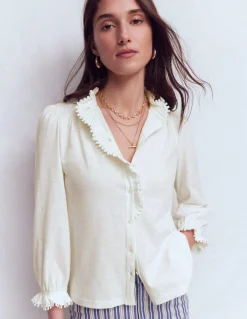 Boden Tops & T-Shirts-Chemise Emily à volants et pompons Ivoire