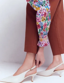 Boden Tenues De Travail|Chaussures À Talons-Escarpins couvrants à bride arrière Écru