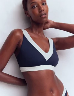 Boden Bikinis|Maillots De Bain-Haut de bikini Campania croisé dans le dos Bleu marine, colourblock ivoire