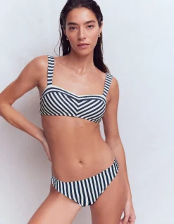 Boden Bikinis|Maillots De Bain-Haut de bikini épuré à encolure en cœur Bleu marine, rayé ivoire