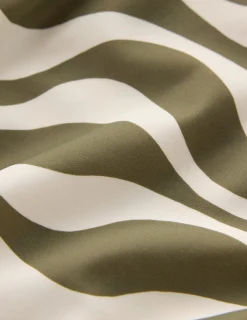 Boden Maillots De Bain-Maillot de bain Andros torsadé sur le devant Vert des bois, motif Rhythmic Wave