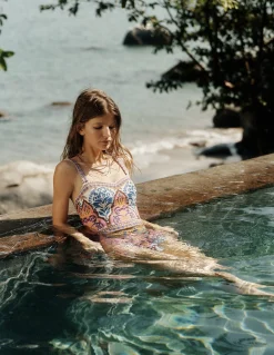 Boden Maillots De Bain-Maillot de bain épuré à encolure en cœur Multi, motif Ornamental Garden