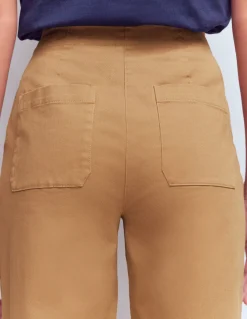 Boden Pantalons-Pantalon chino ample Cappuccino