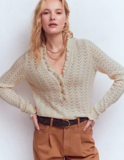 Boden Pulls & Gilets-Pull Eloise à col tunisien et volants Ivoire chaud