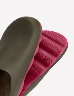 Boden Chaussures Plates|Sandales-Sabots colourblock Lyla Kaki/rose