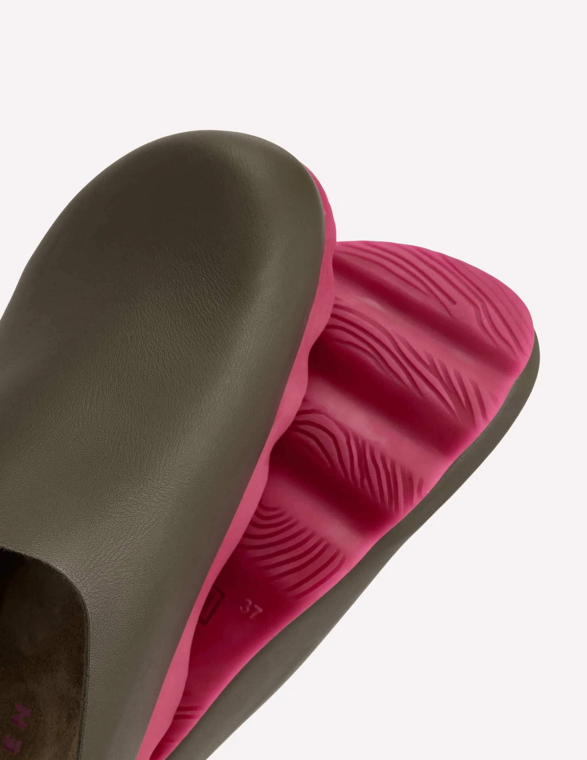 Boden Chaussures Plates|Sandales-Sabots colourblock Lyla Kaki/rose