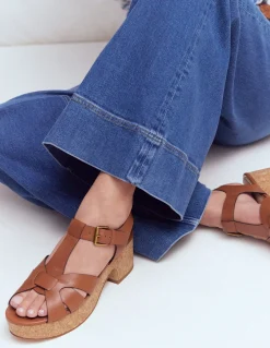 Boden Chaussures À Talons-Salomés compensées Fauve