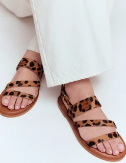 Boden Chaussures Plates|Sandales-Sandales asymétriques Cœurs folk rouge rockabilly