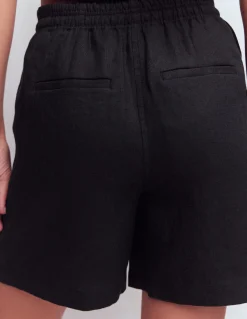 Boden Shorts-Short Islington en lin Noir