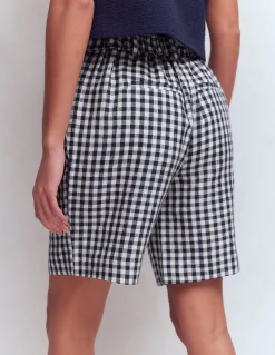 Boden Tenues De Travail|Shorts-Short Kensington en lin Vichy bleu marine et ivoire