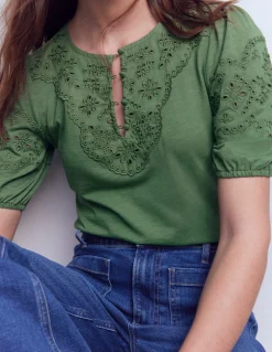 Boden Tops & T-Shirts-Top Ada à broderie anglaise Vert Saule