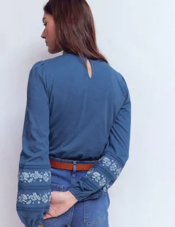 Boden Tops & T-Shirts-Top Rosie brodé en jersey Bleu marine authentique