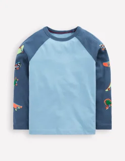 Boden Tops & T-Shirts-T-shirt à manches raglan imprimées Skates week-end bleu