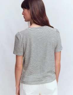 Boden Tops & T-Shirts-T-shirt flammé Sophie à col V Ivoire, rayé bleu marine