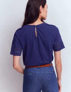 Boden Tops & T-Shirts-T-shirt Poppy à col rond et détails Bleu phare