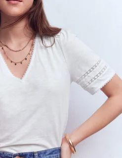 Boden Tops & T-Shirts-T-shirt Poppy col V à détails Blanc